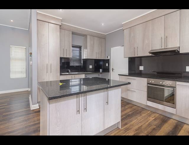 3 BEDROOM HOUSE RENTED IN PARKLANDS NORTH